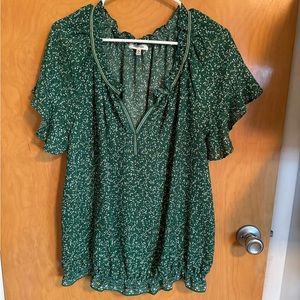 Max Studio green print short sleeve blouse